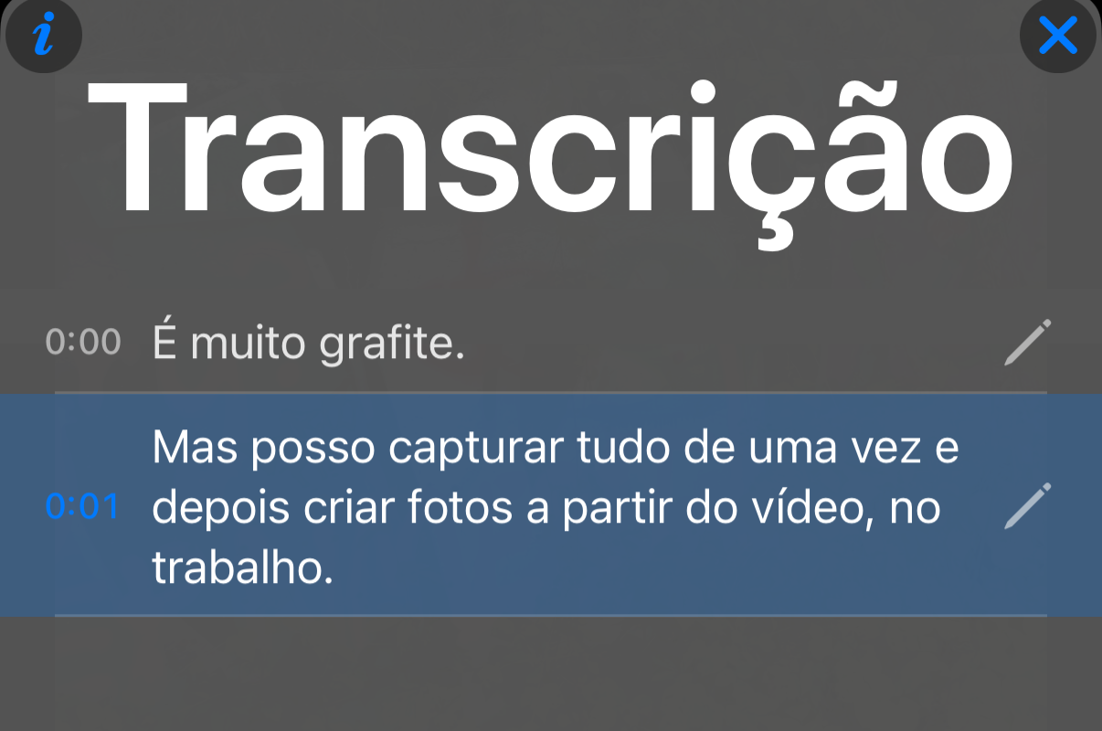 Painel de transcrição com uma linha por frase com o tempo e a linha atual destacada
