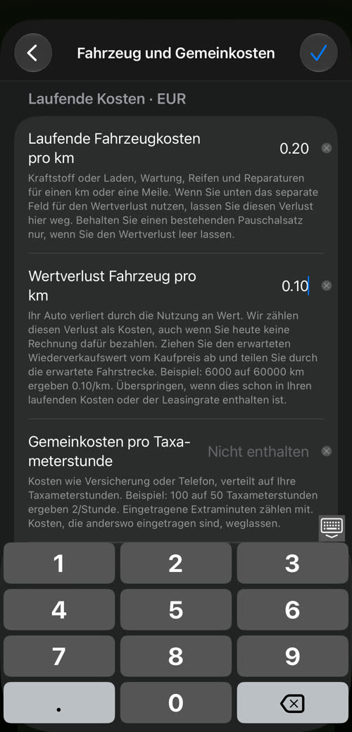 Eingabe von 0.20 bei den laufenden Fahrzeugkosten und 0.10 beim Wertverlust über die Tastatur der App