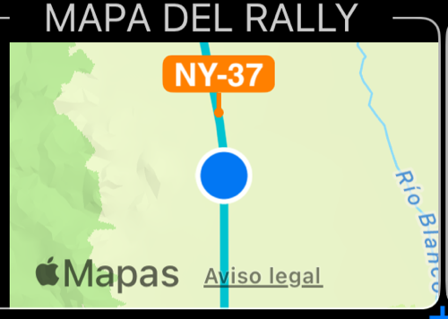 El indicador de mapa del rally sigue la posición con la marcha hacia arriba, con la ruta y un marcador de milla