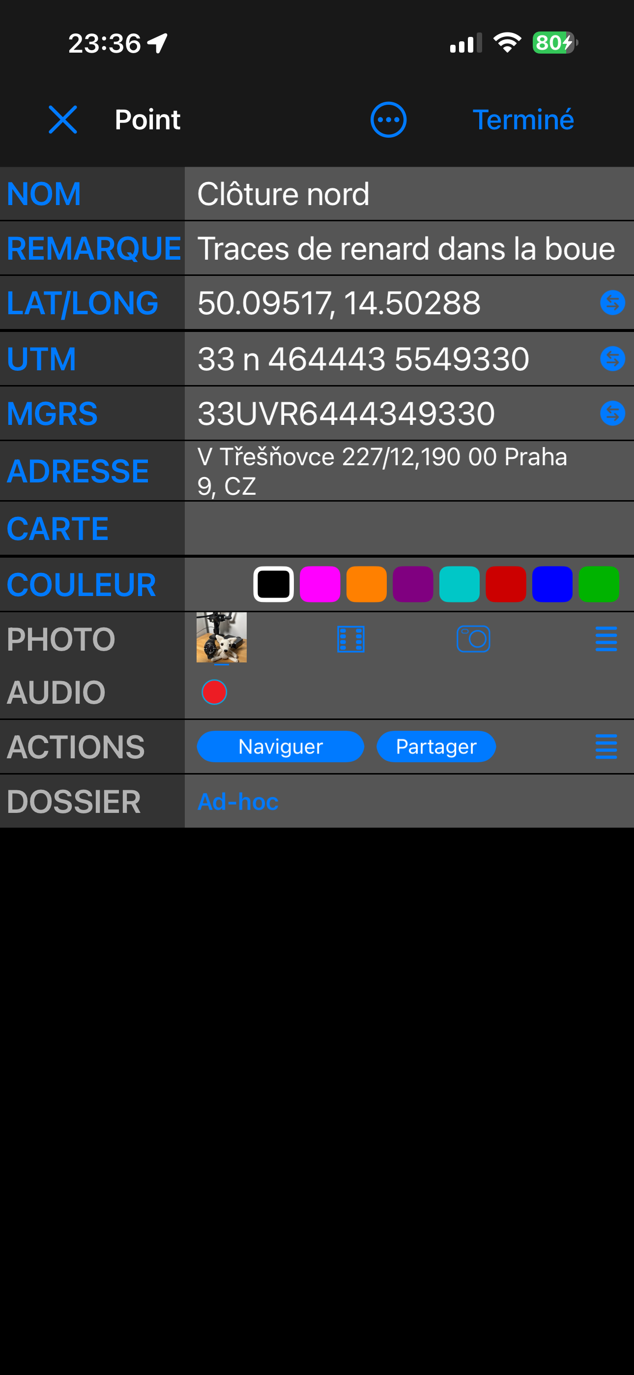L&rsquo;éditeur de point en vue Simple : NOM, REMARQUE, LAT/LONG, UTM, MGRS, ADRESSE, CARTE, COULEUR, PHOTO, AUDIO, ACTIONS et DOSSIER, une ligne chacun