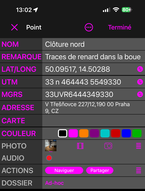 L&rsquo;éditeur de point en vue Simple : NOM, REMARQUE, LAT/LONG, UTM, MGRS, ADRESSE, CARTE, COULEUR, PHOTO, AUDIO, ACTIONS et DOSSIER, une ligne chacun