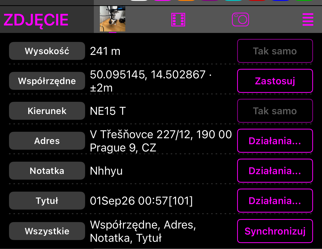 Rozwinięta sekcja Zdjęcie, z wierszami Wysokość, Współrzędne, Kurs, Adres, Notatka i Tytuł, każdy z wartością zdjęcia, oraz wierszem Wszystko