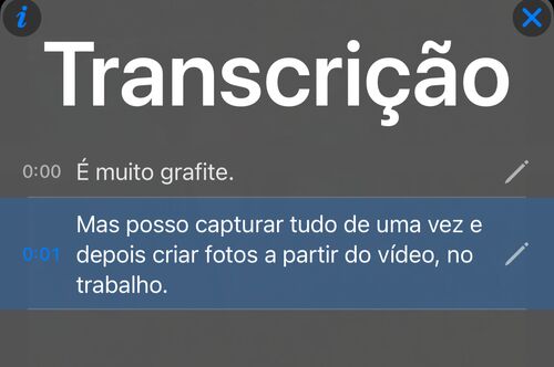 Painel de transcrição com uma linha por frase com o tempo e a linha atual destacada