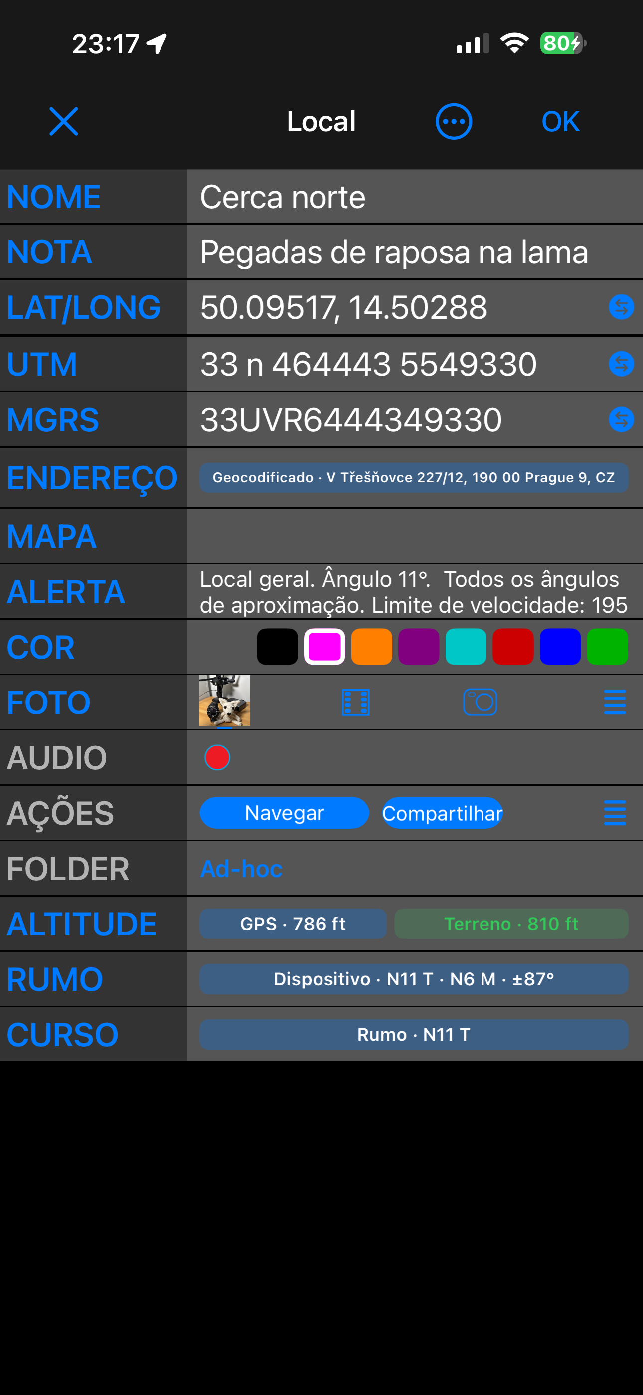 O editor de locais na vista Avançada, com Altitude, Rumo e Direção no fim da lista