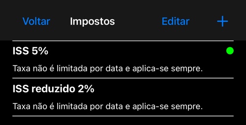 A lista de impostos com suas alíquotas, o padrão marcado por um ponto verde