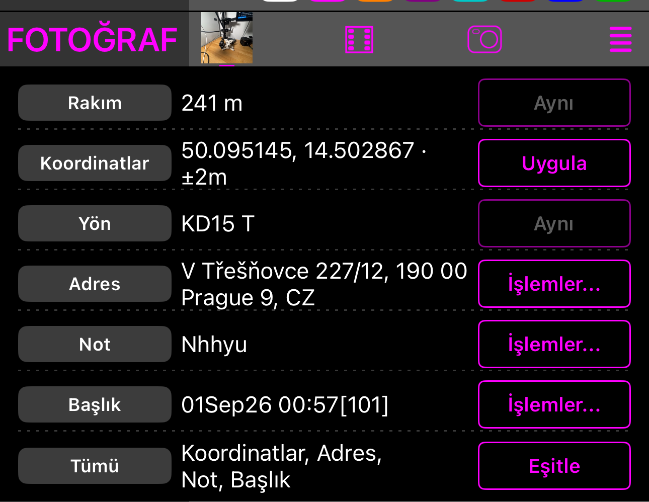 Açılmış Fotoğraf bölümü: Yükseklik, Koordinatlar, Yön, Adres, Not ve Başlık satırları, her biri fotoğrafın değeriyle, ve bir Tümü satırı